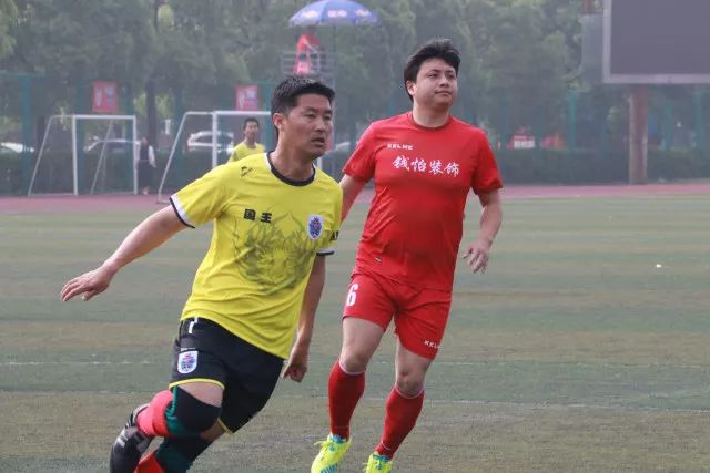 阿森纳在主场以3-0击败考文垂，厄德高延续进球状态，哈弗茨与萨卡也有斩获